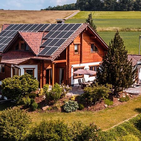 Steewer Landhaus Gemuetliche Ferienwohnung Bis 6 Pers In Ruhiger Ortsrandlage Stebach Exterior photo