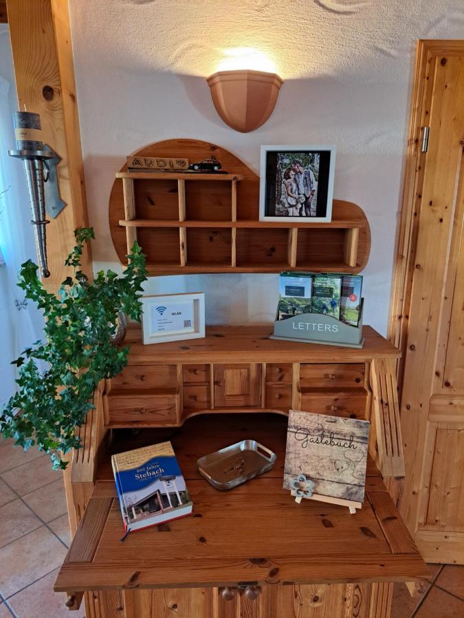 Steewer Landhaus Gemuetliche Ferienwohnung Bis 6 Pers In Ruhiger Ortsrandlage Stebach Exterior photo