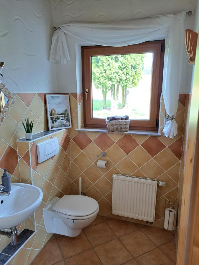 Steewer Landhaus Gemuetliche Ferienwohnung Bis 6 Pers In Ruhiger Ortsrandlage Stebach Exterior photo