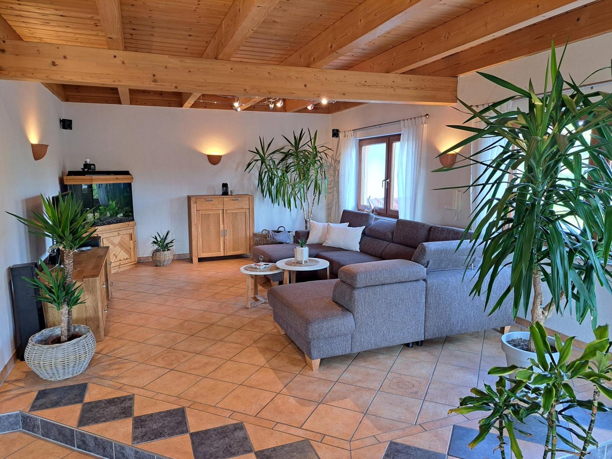 Steewer Landhaus Gemuetliche Ferienwohnung Bis 6 Pers In Ruhiger Ortsrandlage Stebach Exterior photo